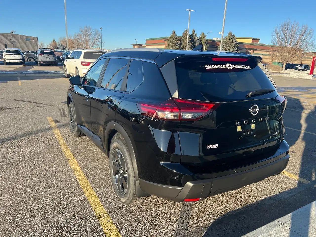 Nissan Rogue снимка Nissan Rogue
