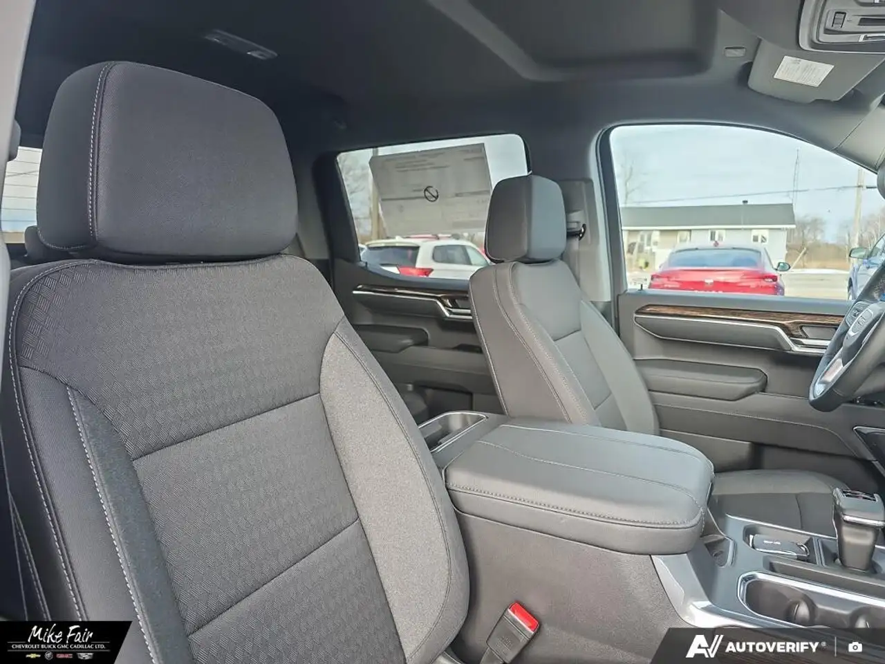 GMC Sierra 1500 photo GMC Sierra 1500