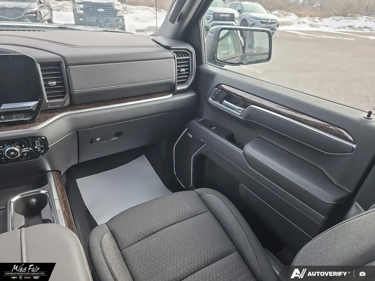 GMC Sierra 1500 photo GMC Sierra 1500