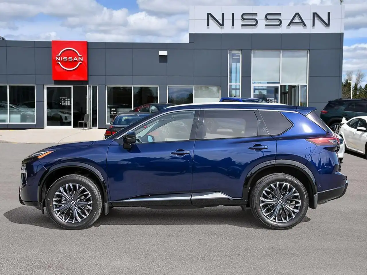 Nissan Rogue fotografie Nissan Rogue
