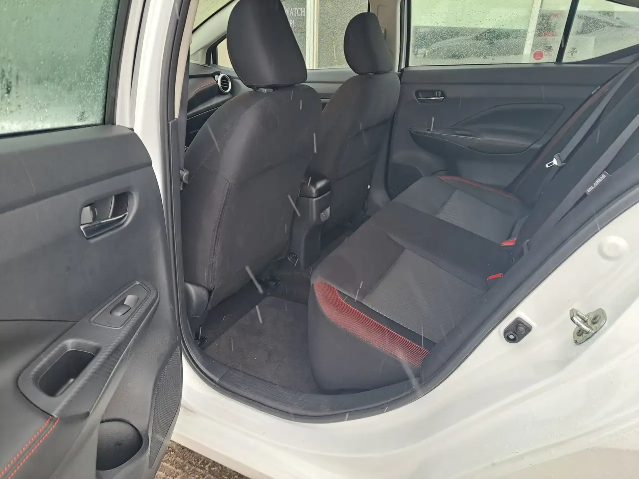 Nissan Versa photo Nissan Versa