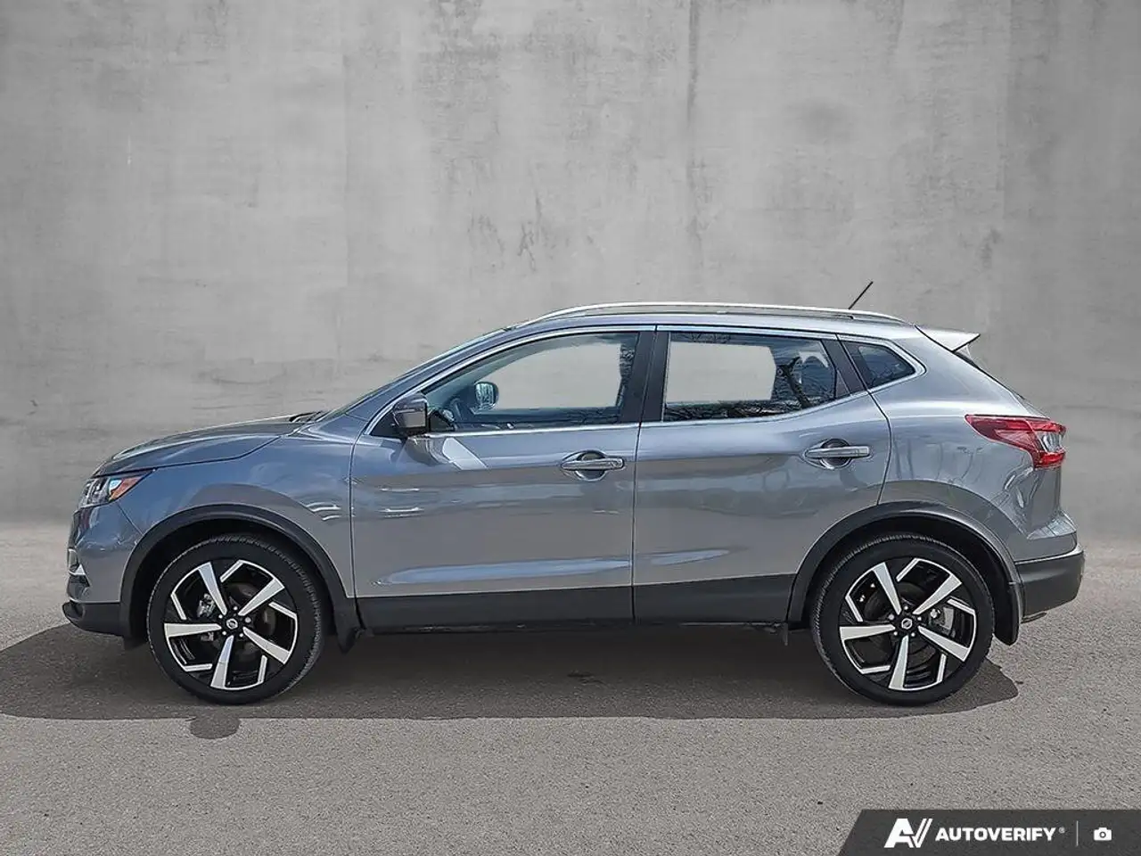 Nissan Qashqai снимка Nissan Qashqai