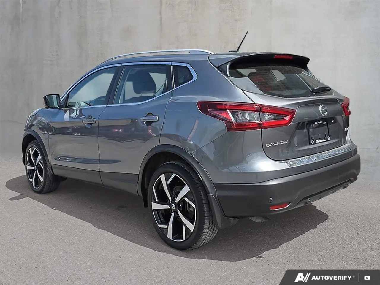 Nissan Qashqai снимка Nissan Qashqai