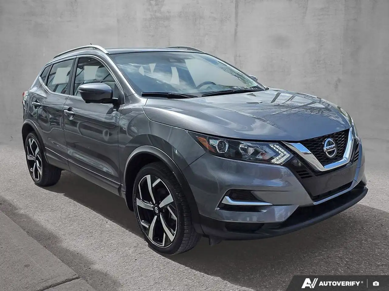 Nissan Qashqai снимка Nissan Qashqai