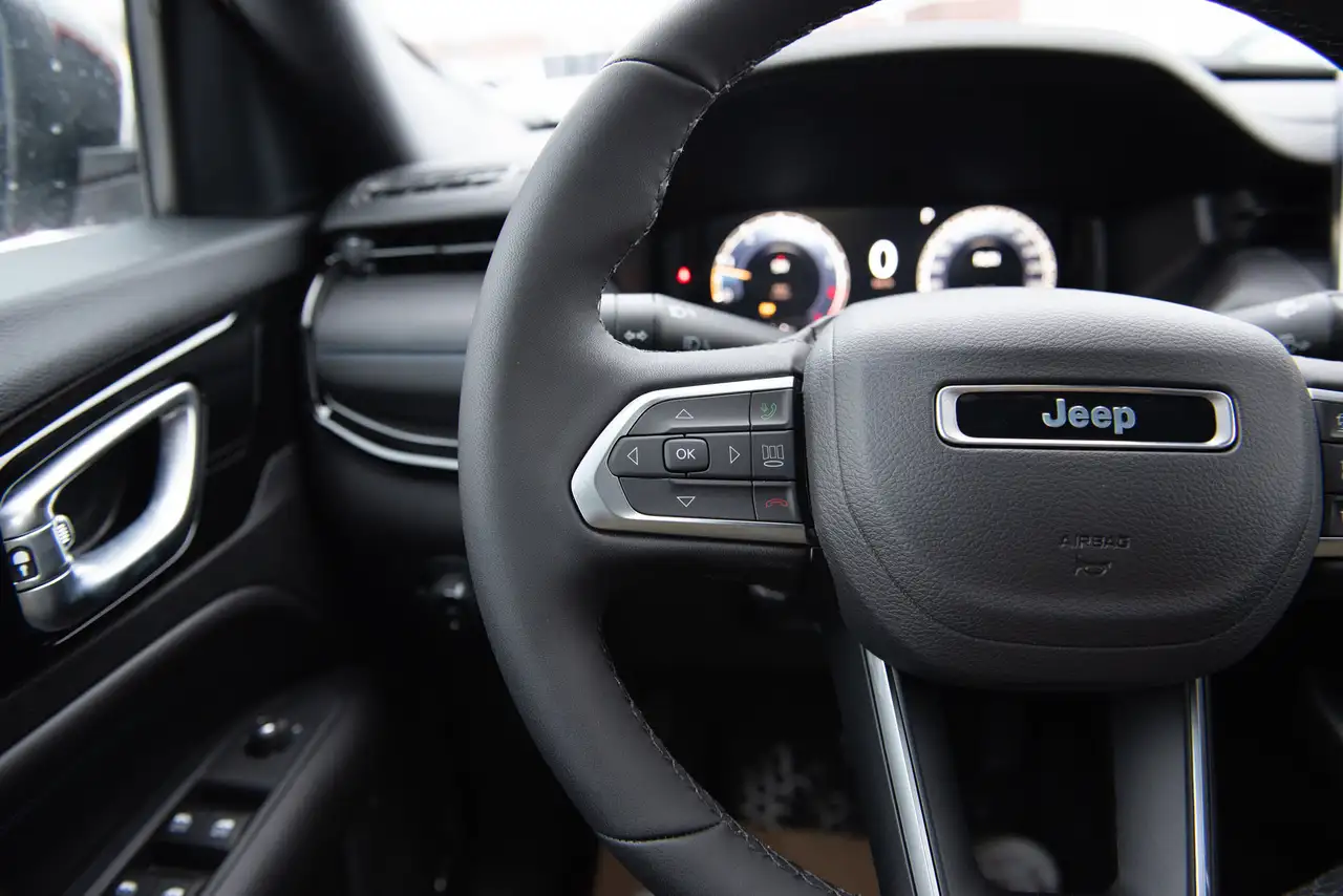 Jeep Compass photo Jeep Compass