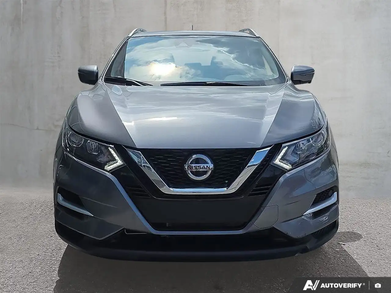 Nissan Qashqai снимка Nissan Qashqai