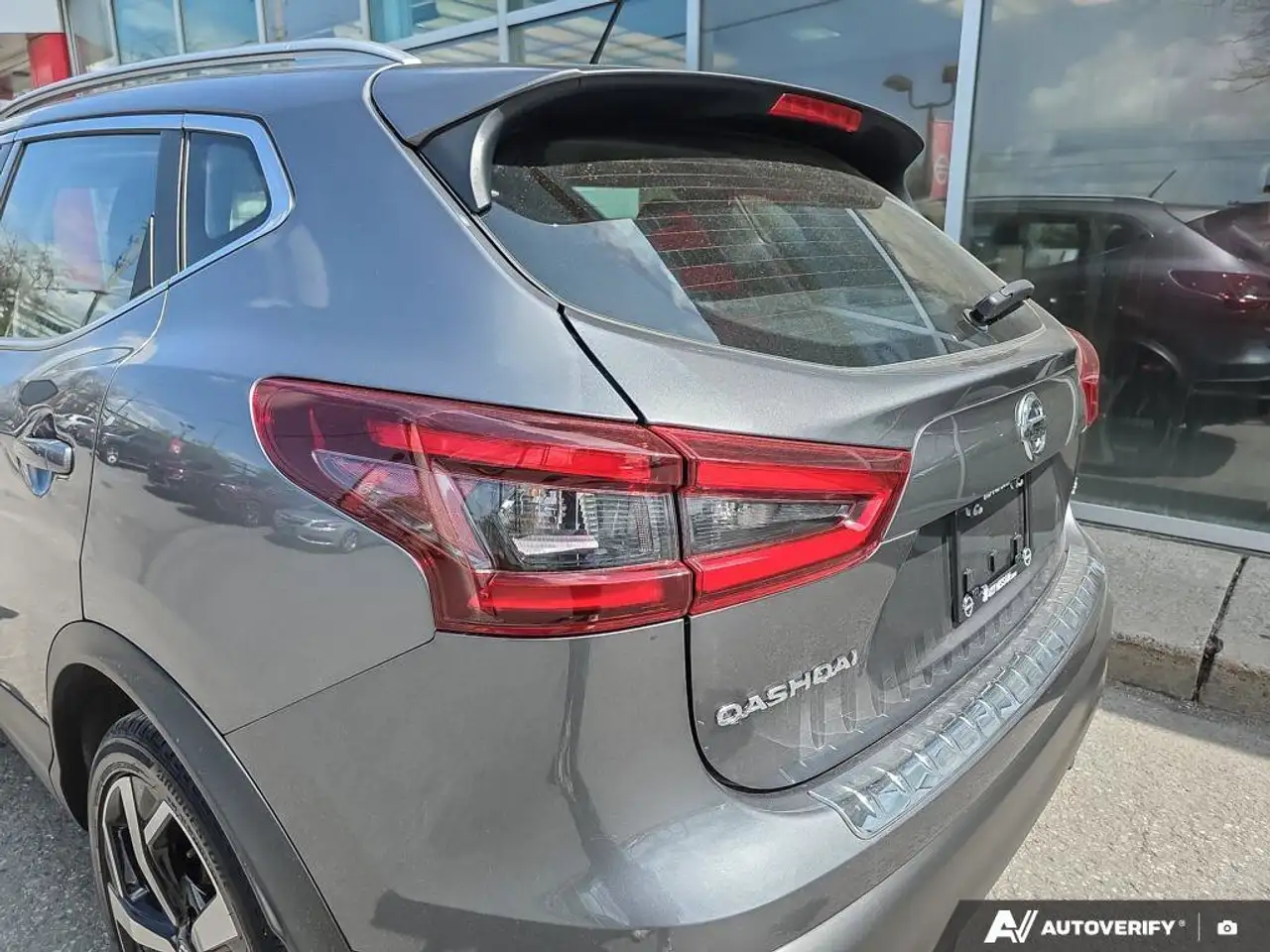 Nissan Qashqai снимка Nissan Qashqai