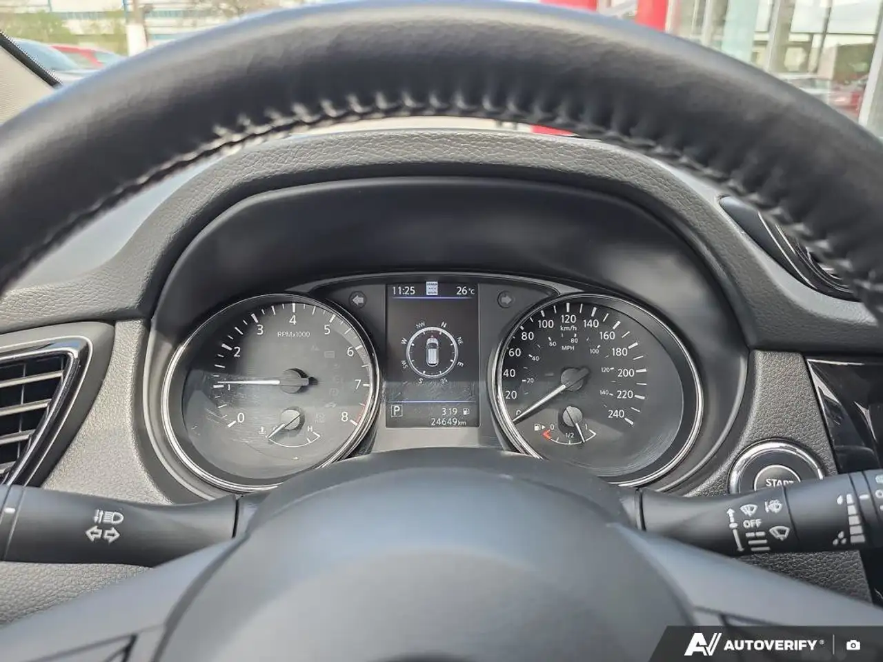 Nissan Qashqai снимка Nissan Qashqai