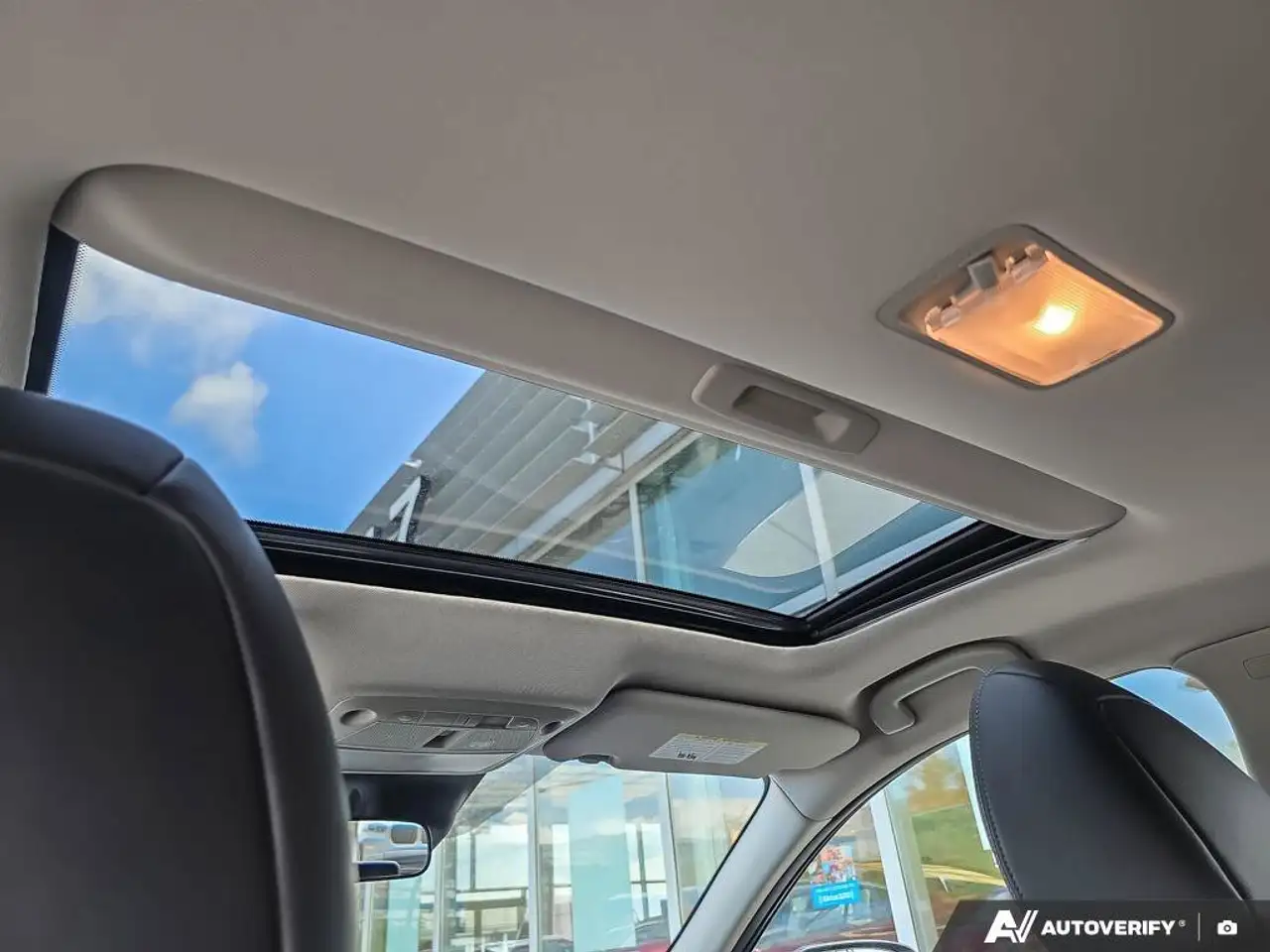Nissan Qashqai снимка Nissan Qashqai