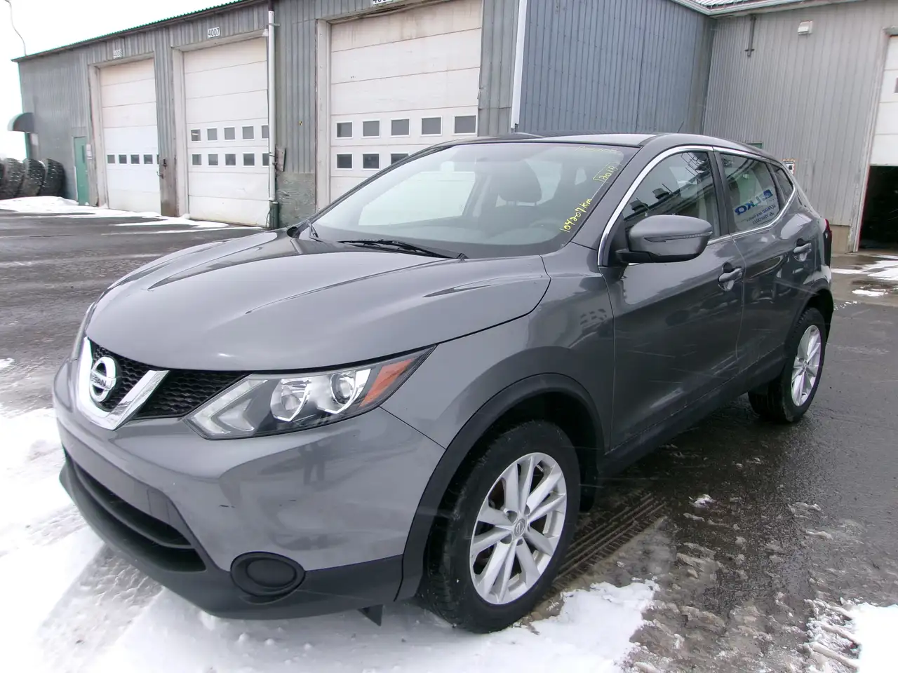 Nissan Qashqai снимка Nissan Qashqai