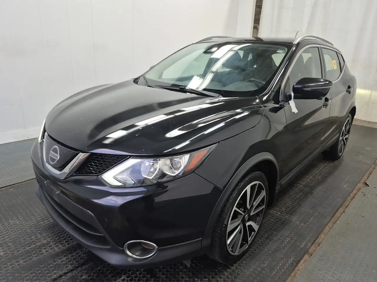 Nissan Qashqai снимка Nissan Qashqai