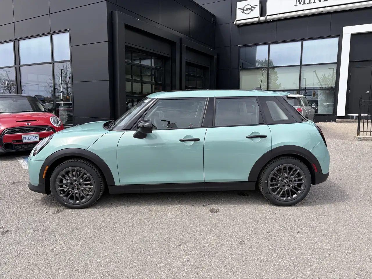 MINI 5 Door photo MINI 5 Door