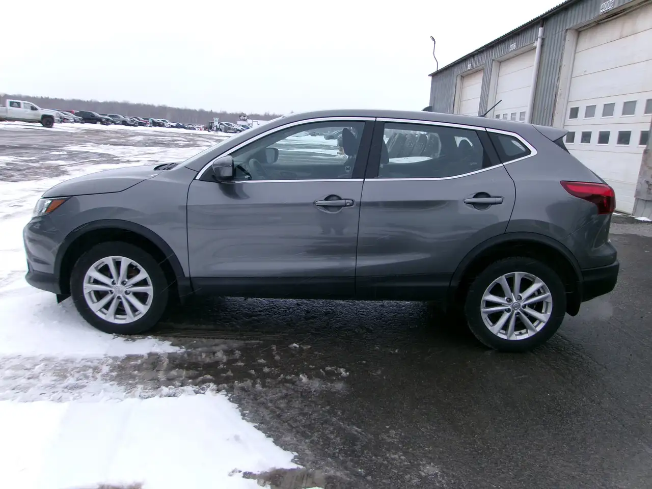 Nissan Qashqai снимка Nissan Qashqai