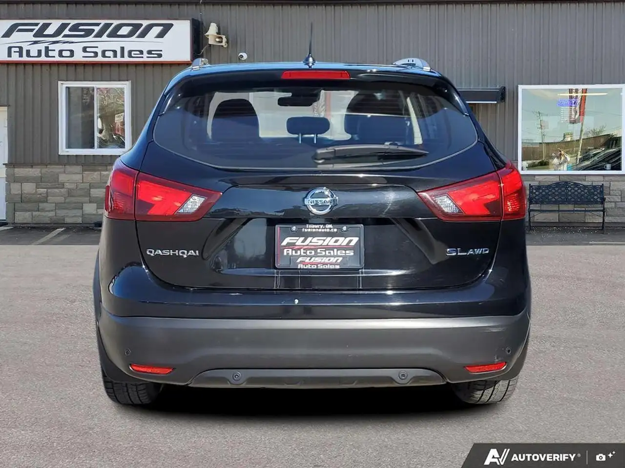 Nissan Qashqai снимка Nissan Qashqai