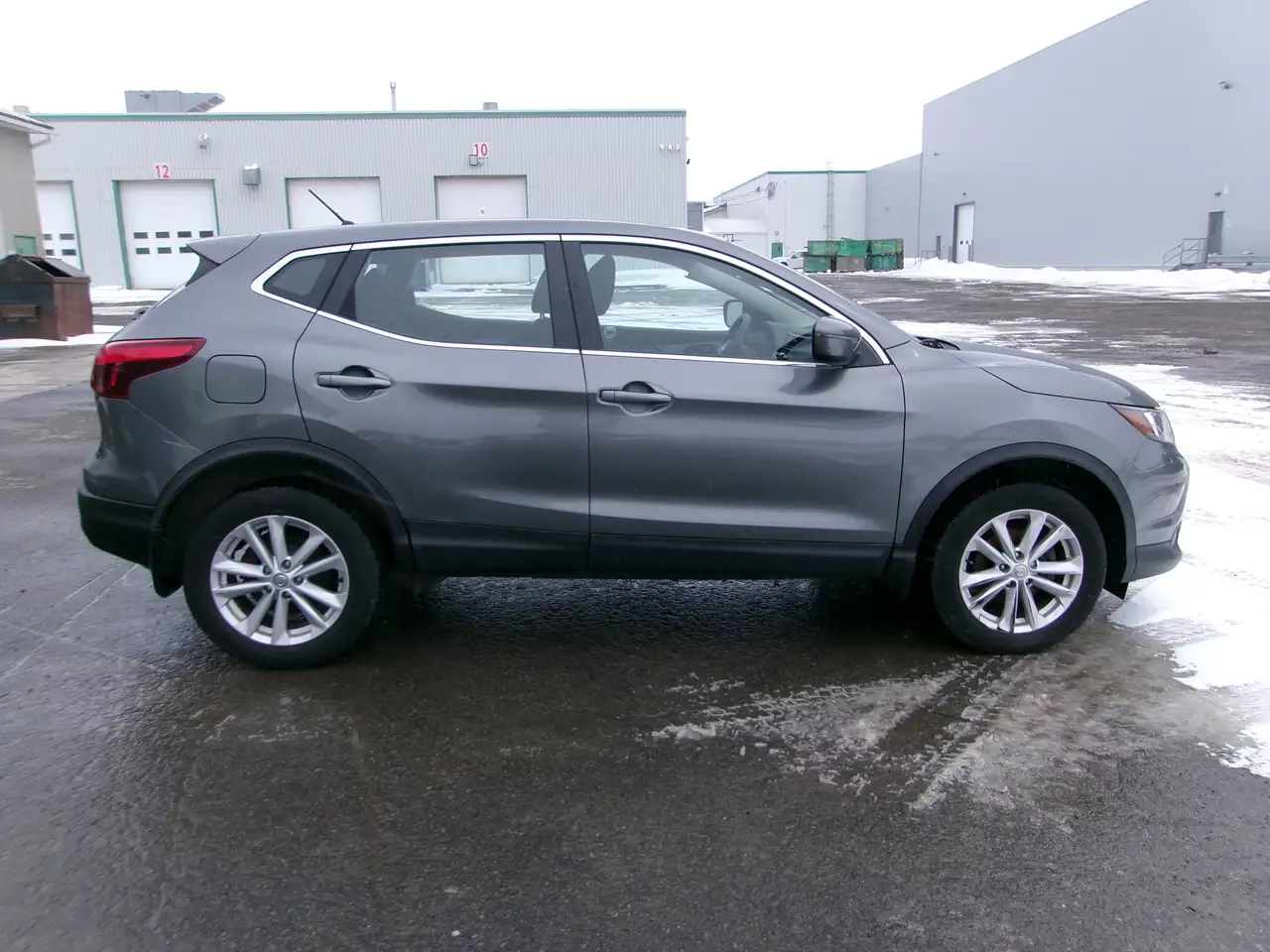 Nissan Qashqai снимка Nissan Qashqai