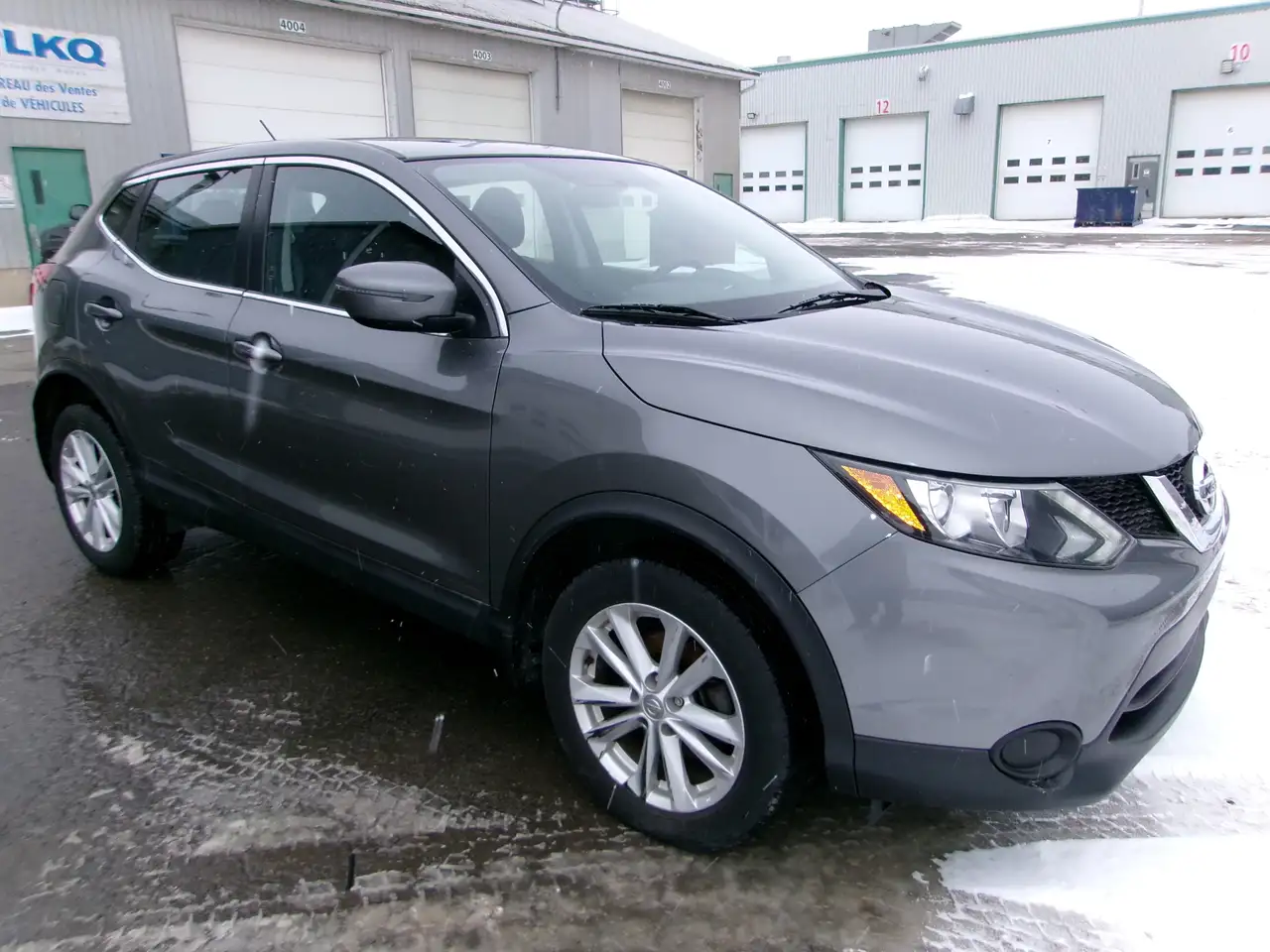 Nissan Qashqai снимка Nissan Qashqai
