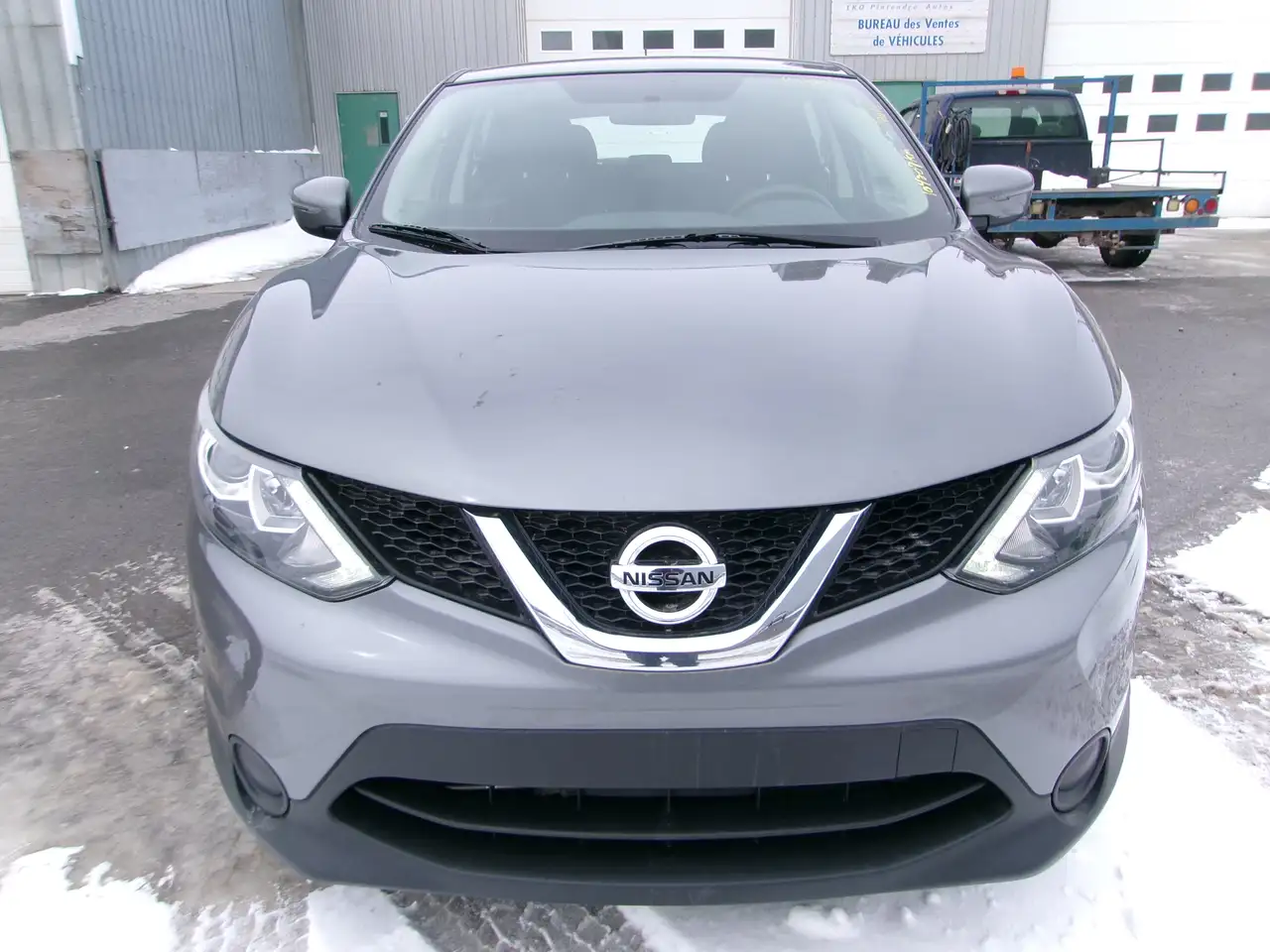 Nissan Qashqai снимка Nissan Qashqai