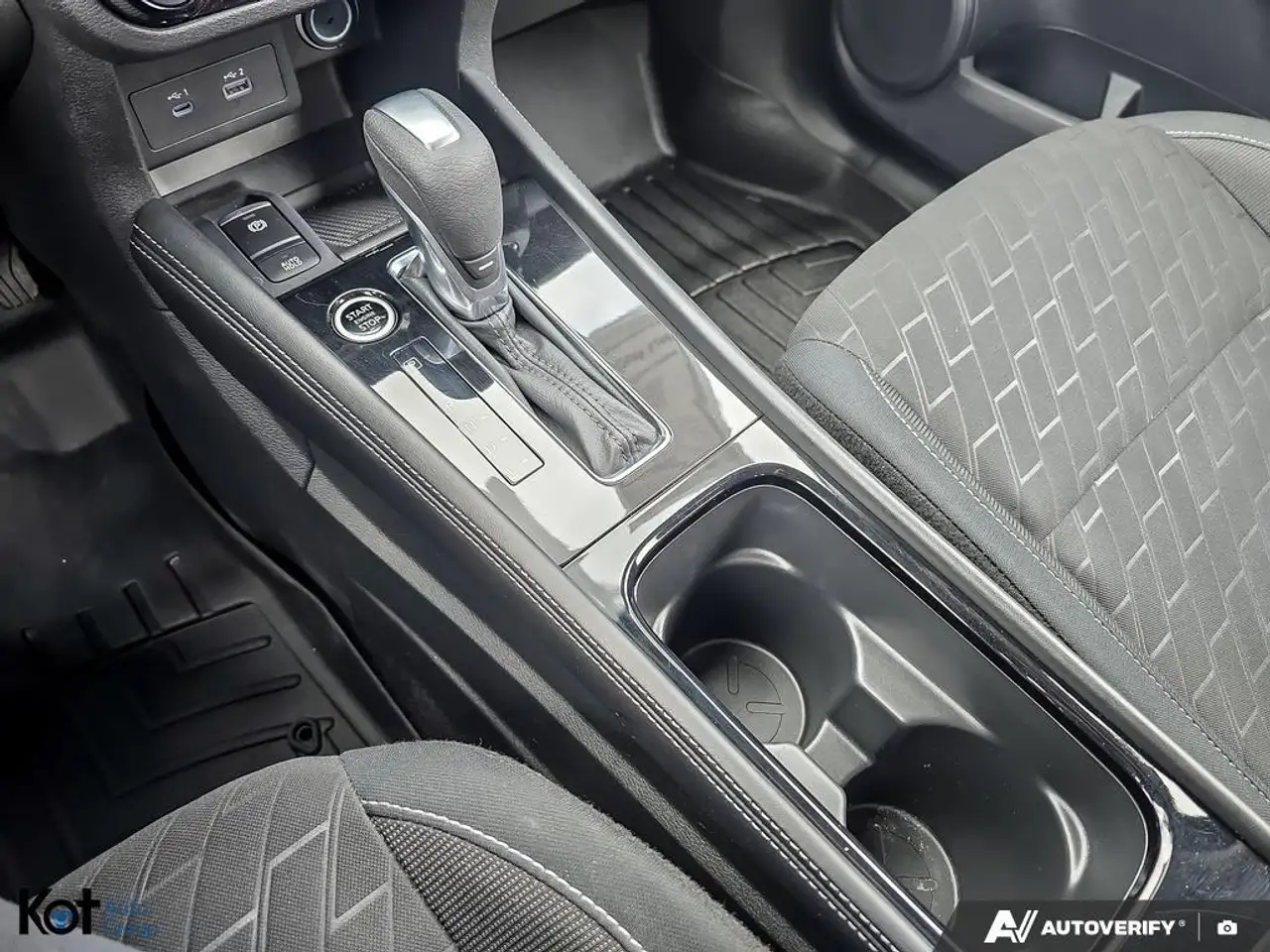 Nissan Kicks photo Nissan Kicks