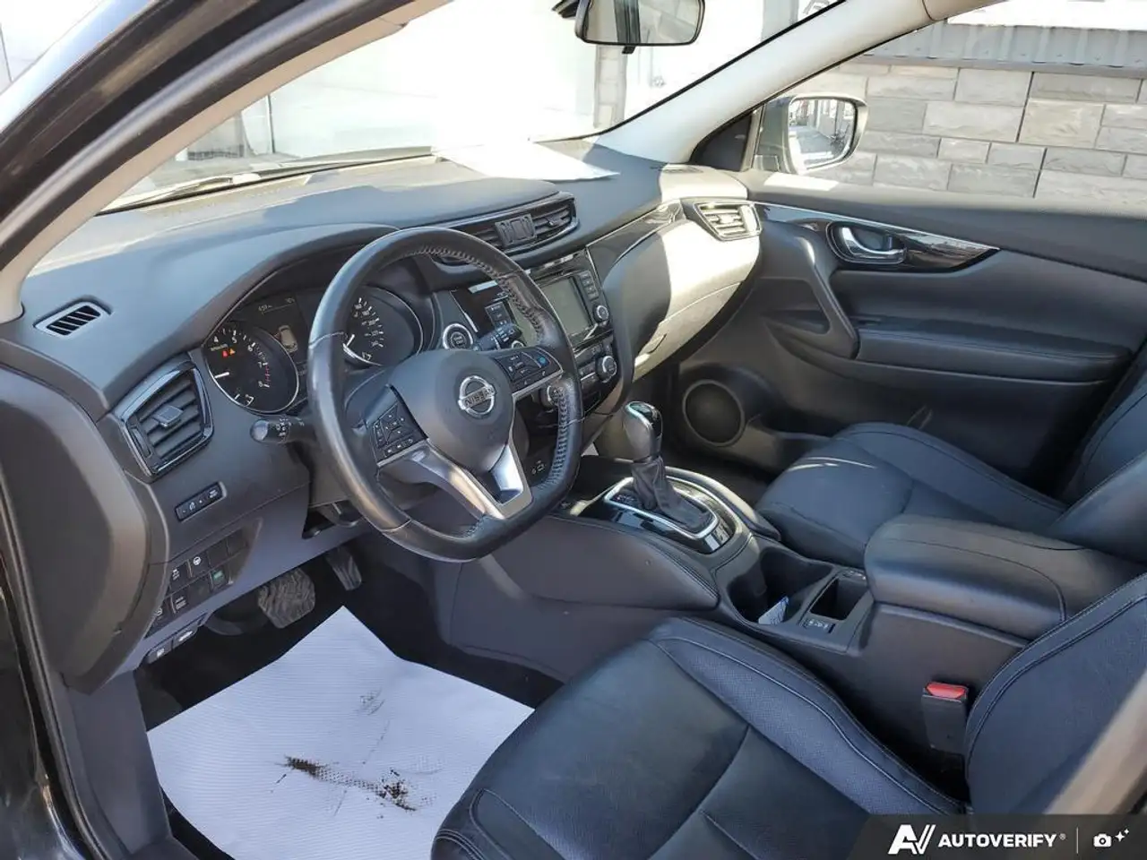 Nissan Qashqai снимка Nissan Qashqai