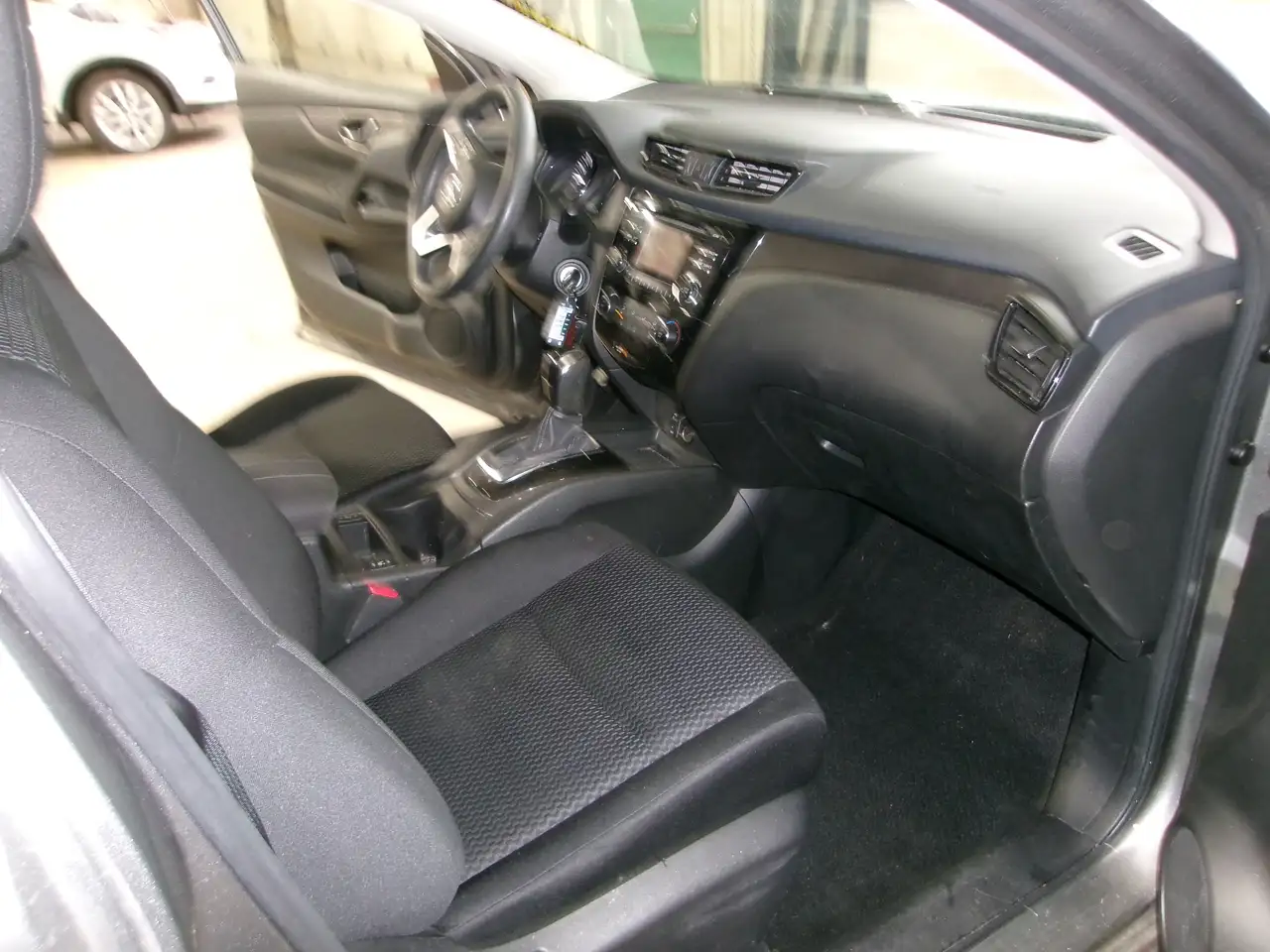Nissan Qashqai снимка Nissan Qashqai