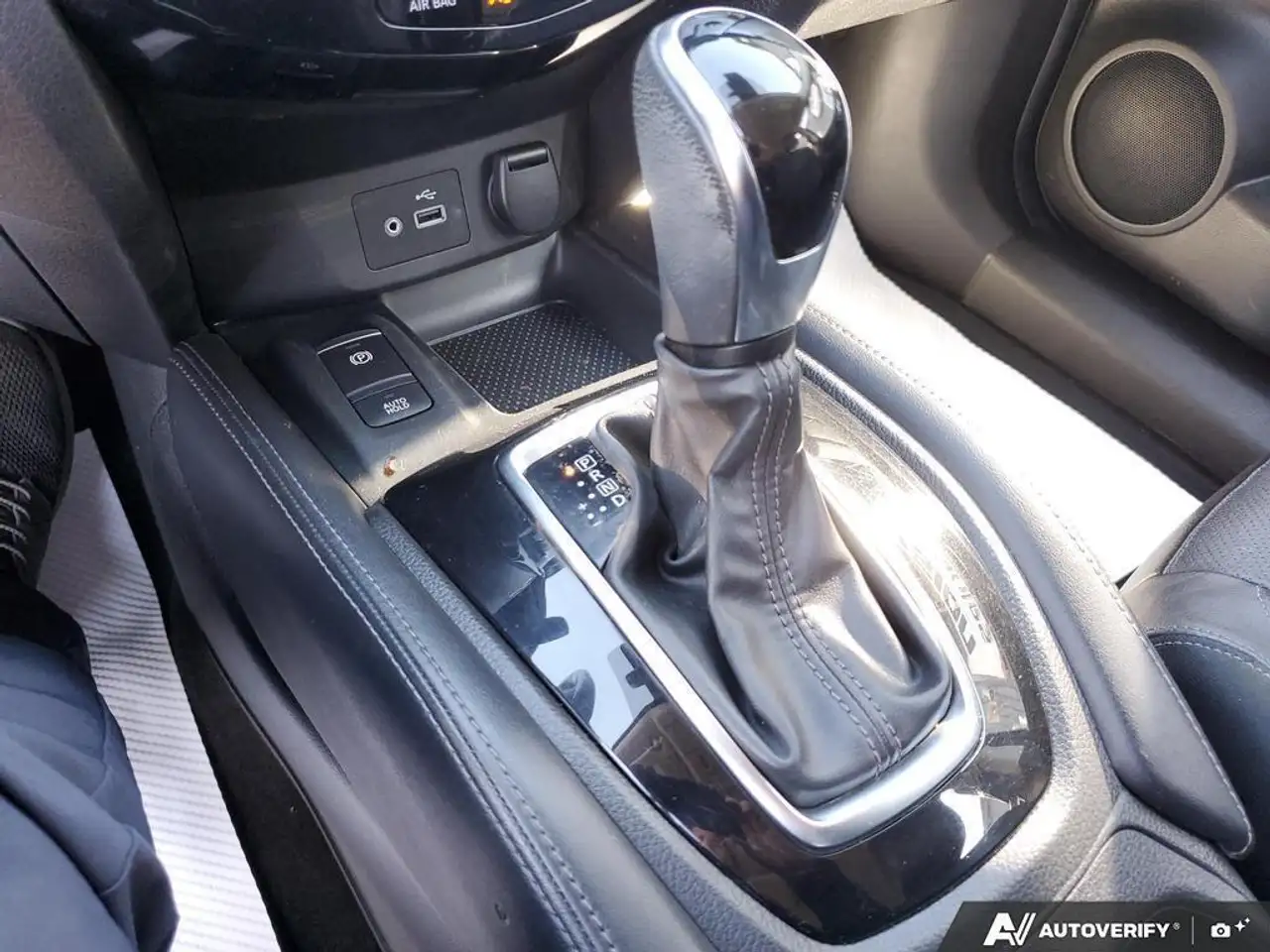 Nissan Qashqai снимка Nissan Qashqai