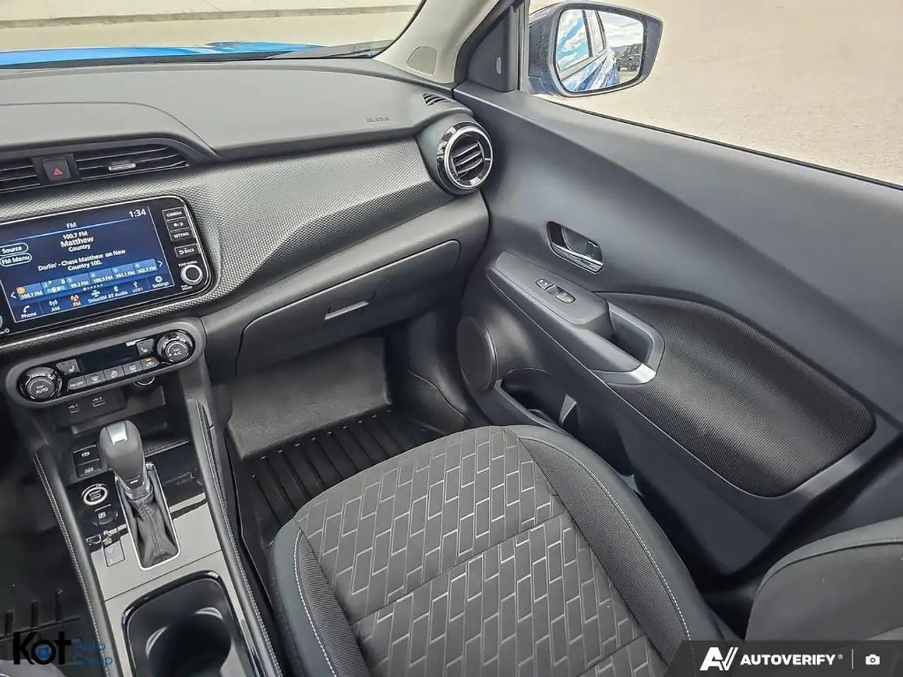 Nissan Kicks photo Nissan Kicks