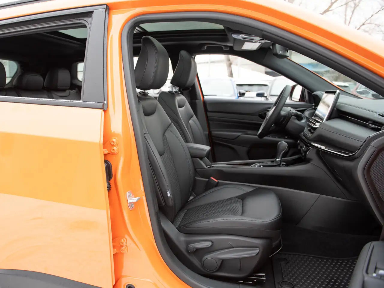 Jeep Compass photo Jeep Compass