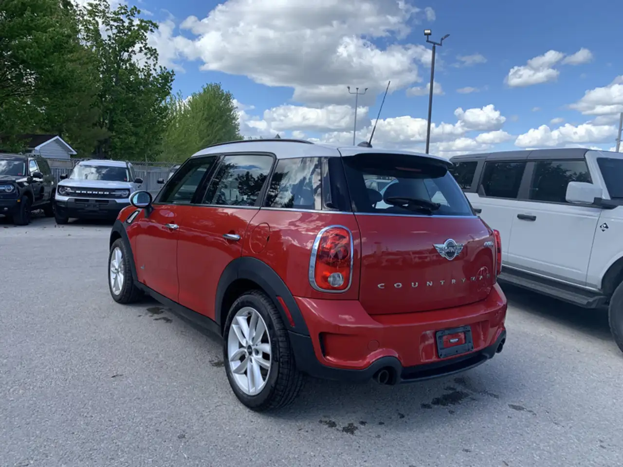 MINI Cooper Countryman снимка MINI Cooper Countryman