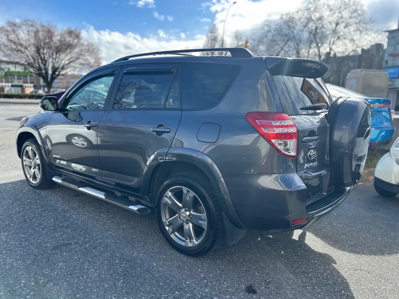 Toyota RAV 4 снимка Toyota RAV 4