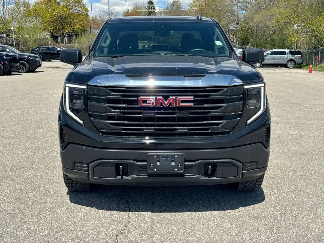 GMC Sierra 1500 photo GMC Sierra 1500