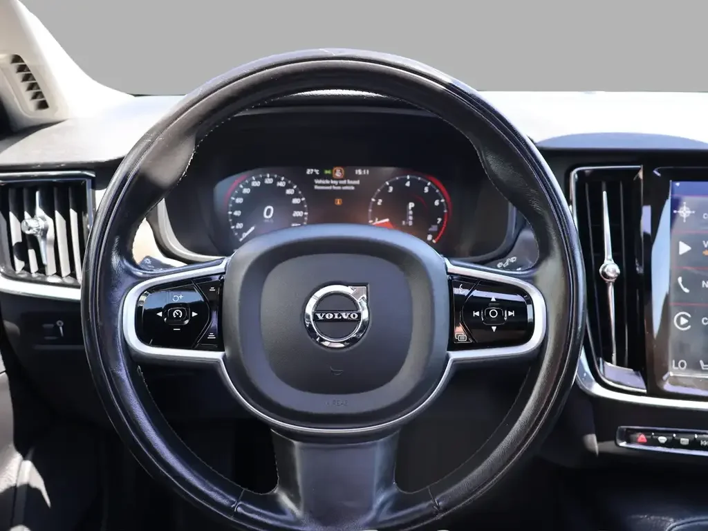Volvo V90 Cross Country снимка Volvo V90 Cross Country