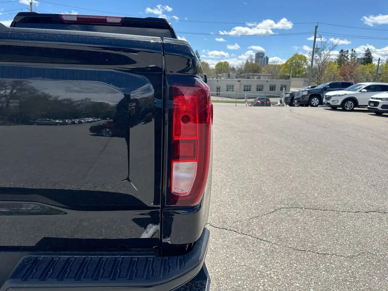 GMC Sierra 1500 photo GMC Sierra 1500