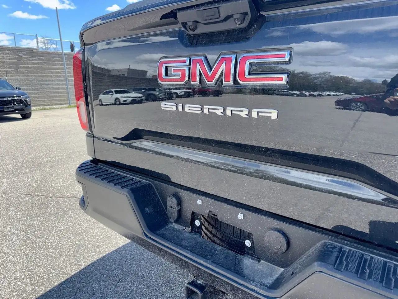 GMC Sierra 1500 photo GMC Sierra 1500