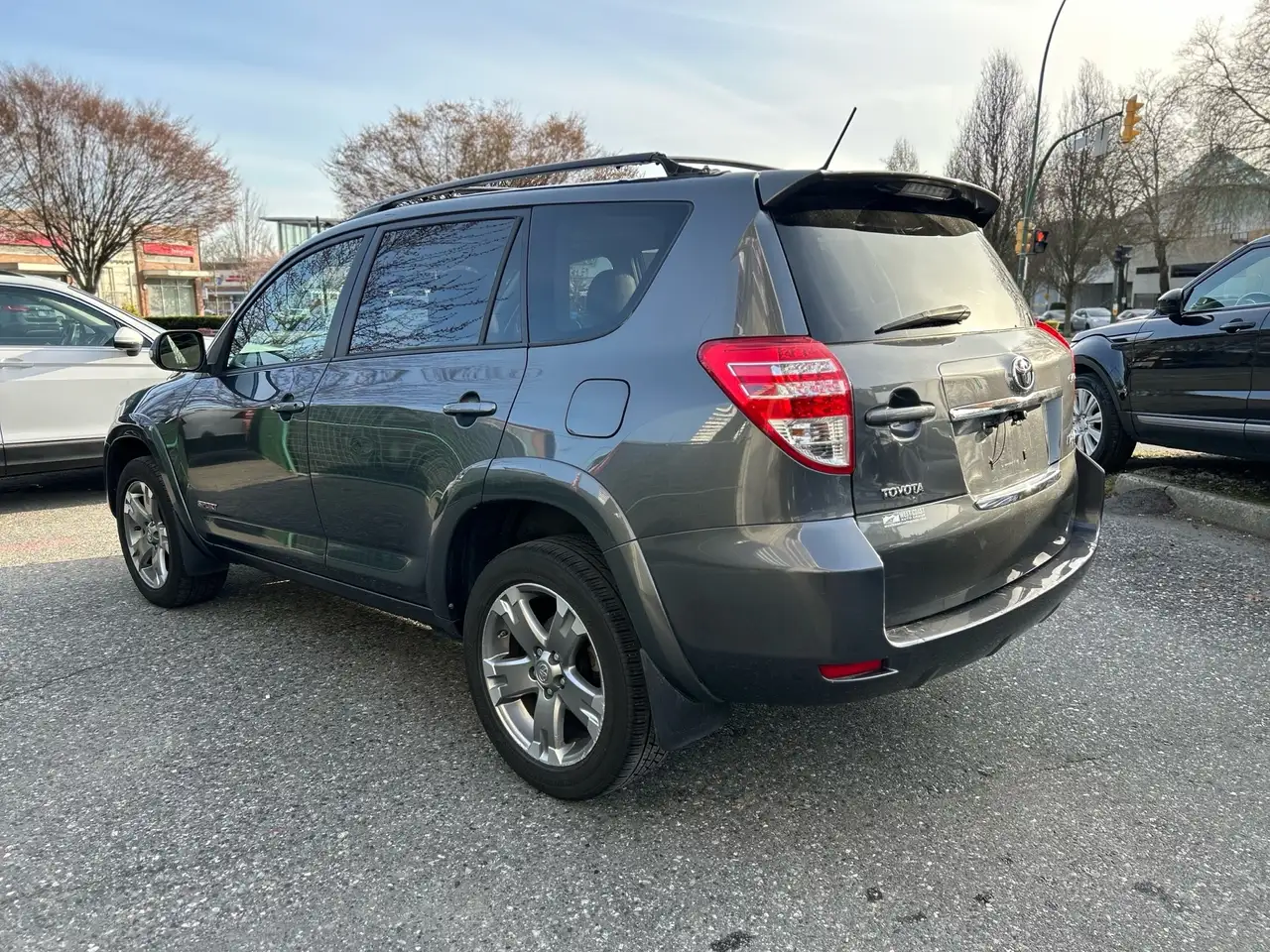Toyota RAV 4 снимка Toyota RAV 4