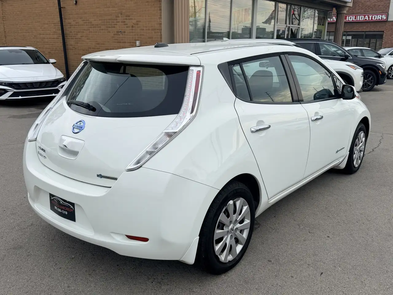 Nissan Leaf photo Nissan Leaf