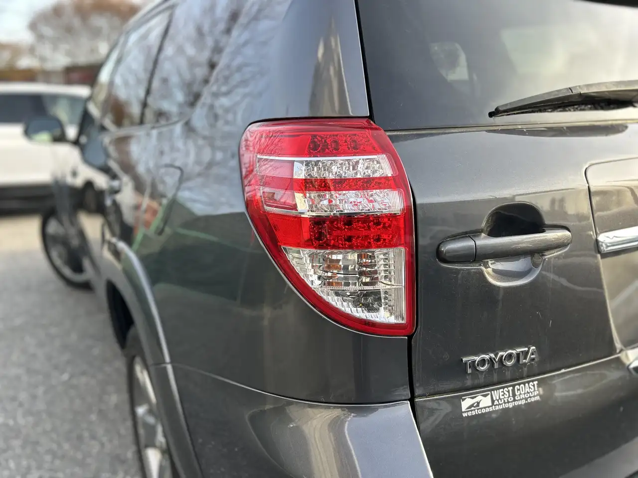 Toyota RAV 4 снимка Toyota RAV 4