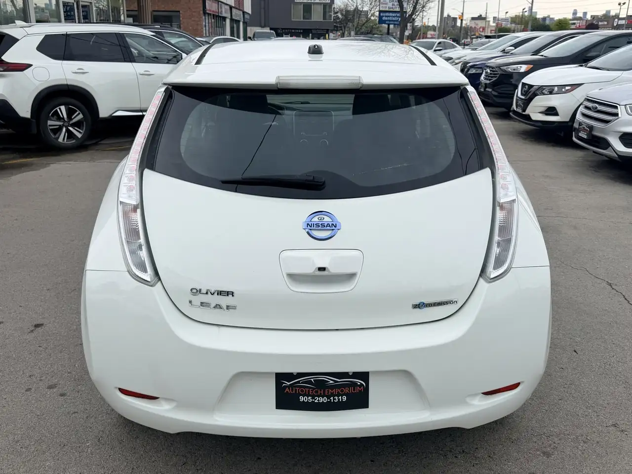 Nissan Leaf photo Nissan Leaf