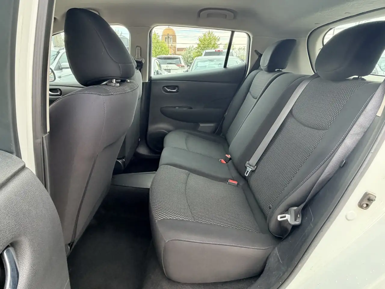 Nissan Leaf photo Nissan Leaf