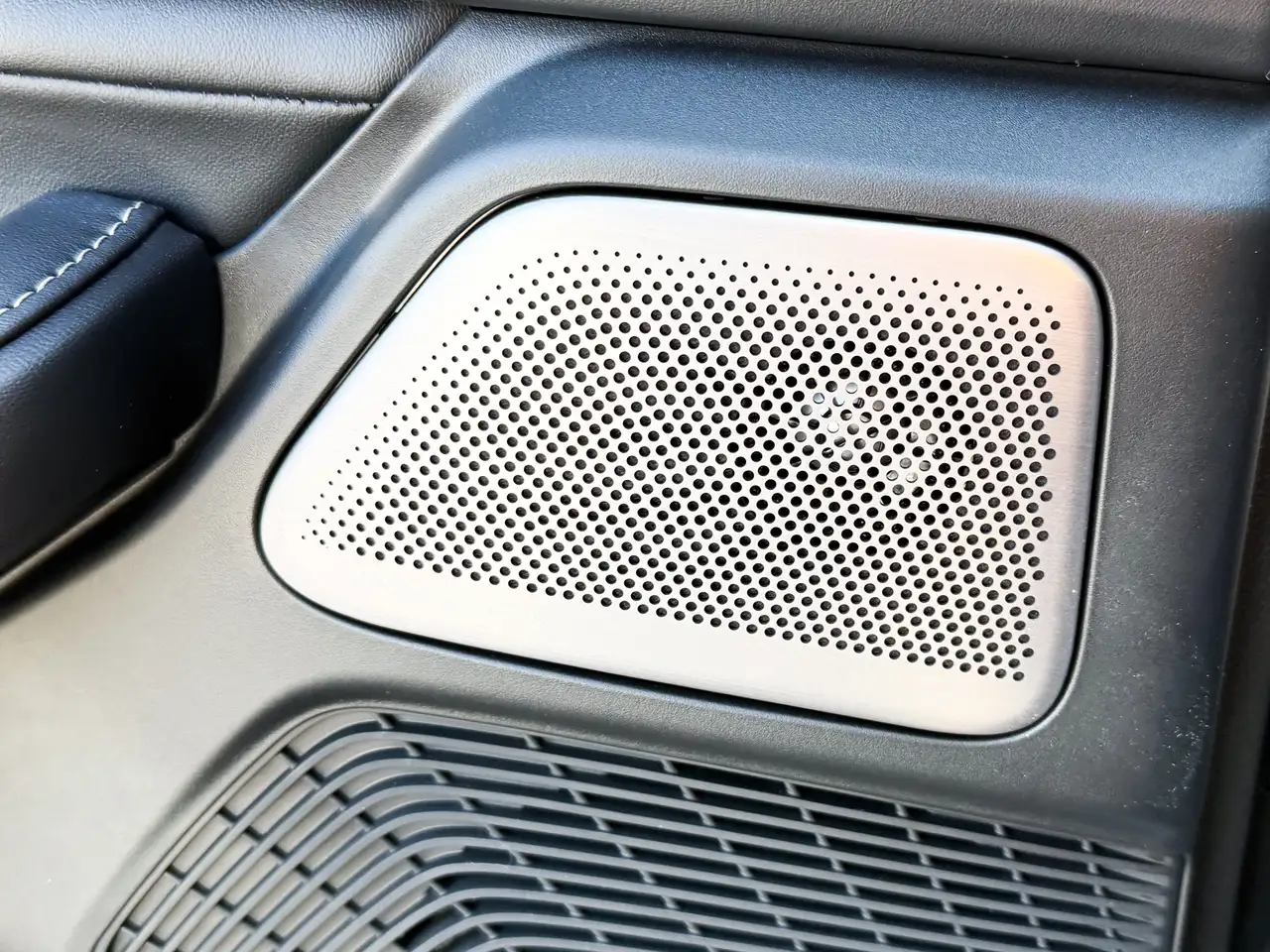 Acura MDX снимка Acura MDX