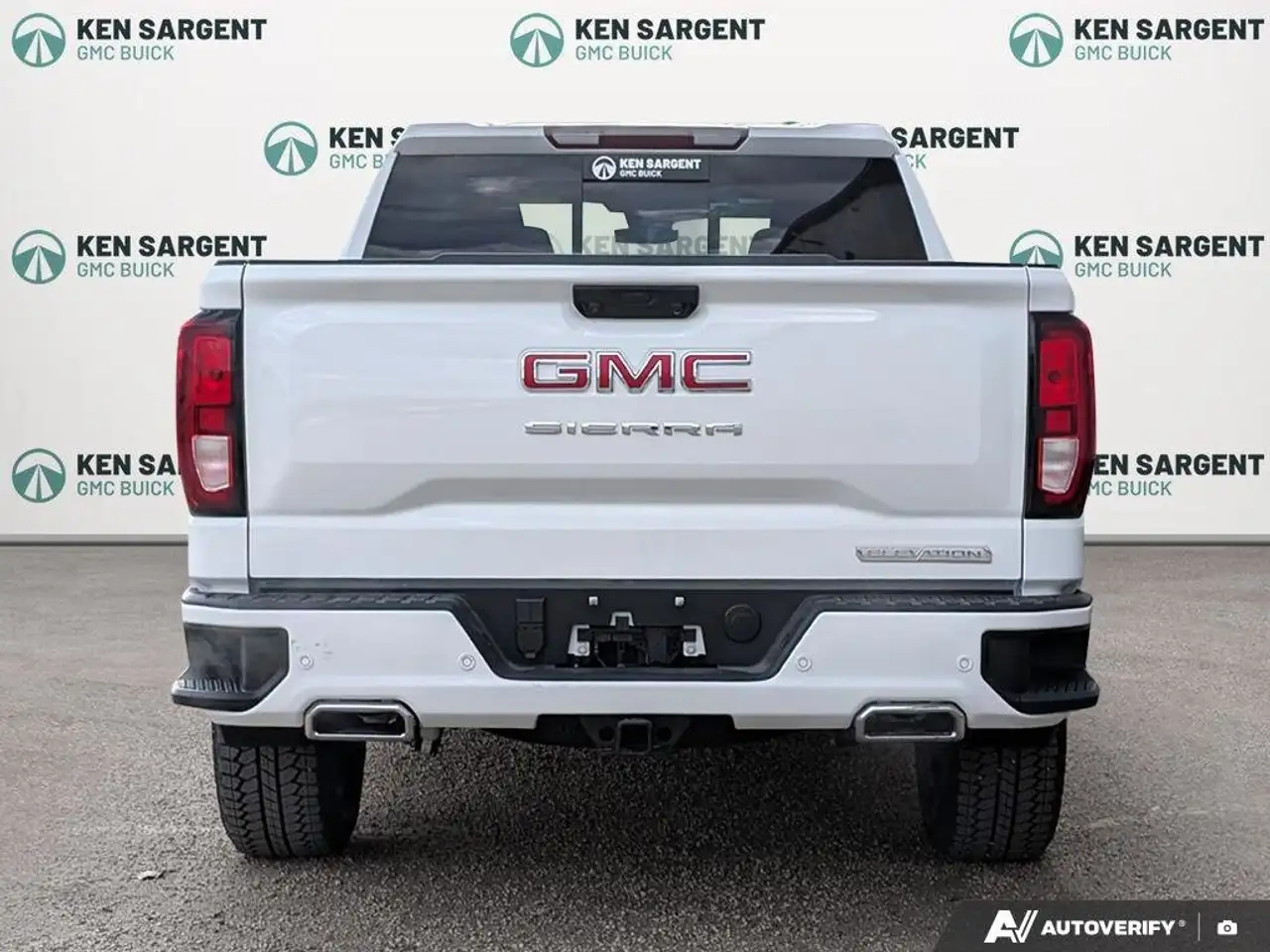 GMC Sierra 1500 снимка GMC Sierra 1500