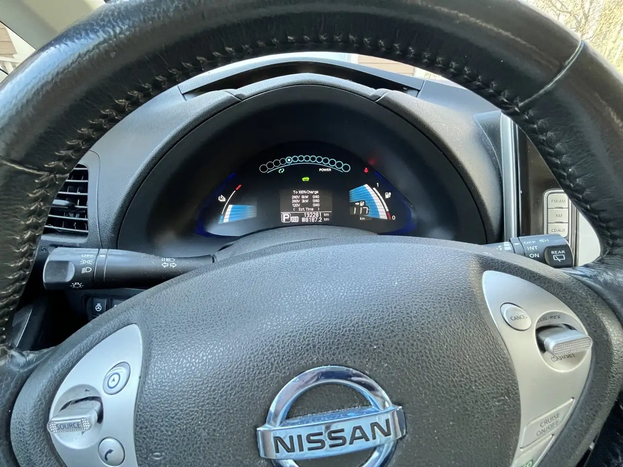 Nissan Leaf снимка Nissan Leaf