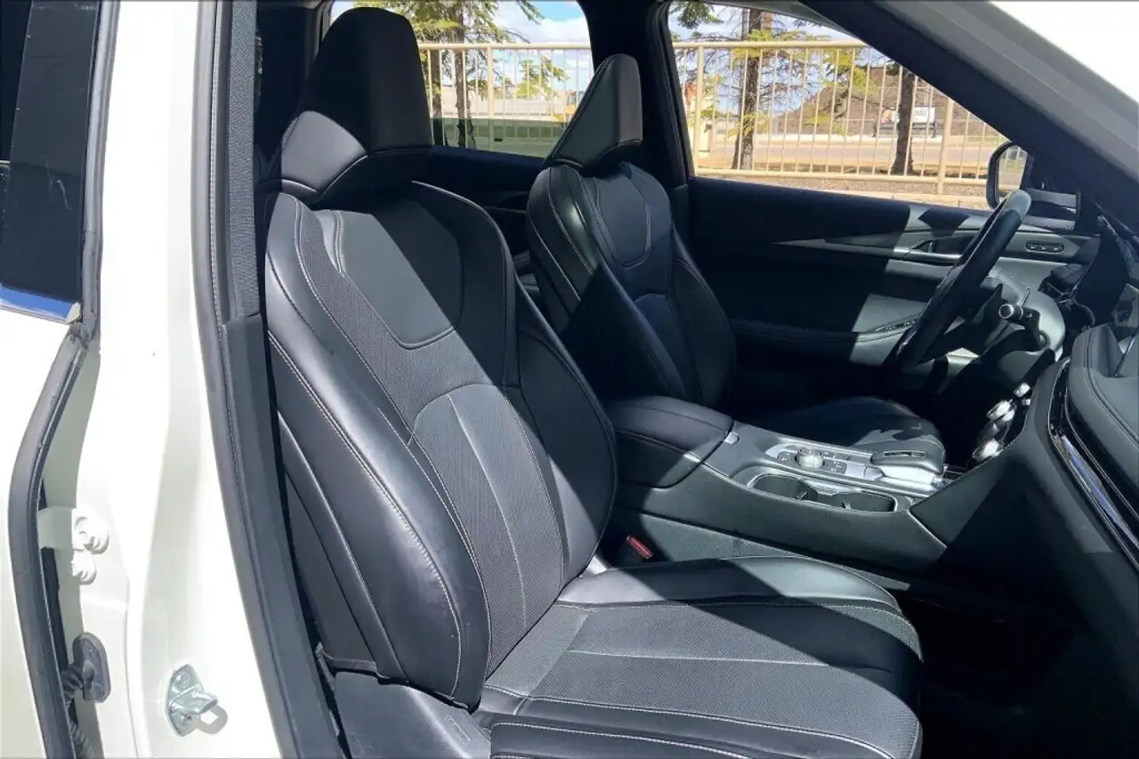Infiniti QX60 снимка Infiniti QX60