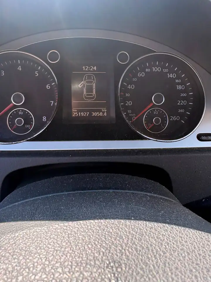 Volkswagen Passat снимка Volkswagen Passat