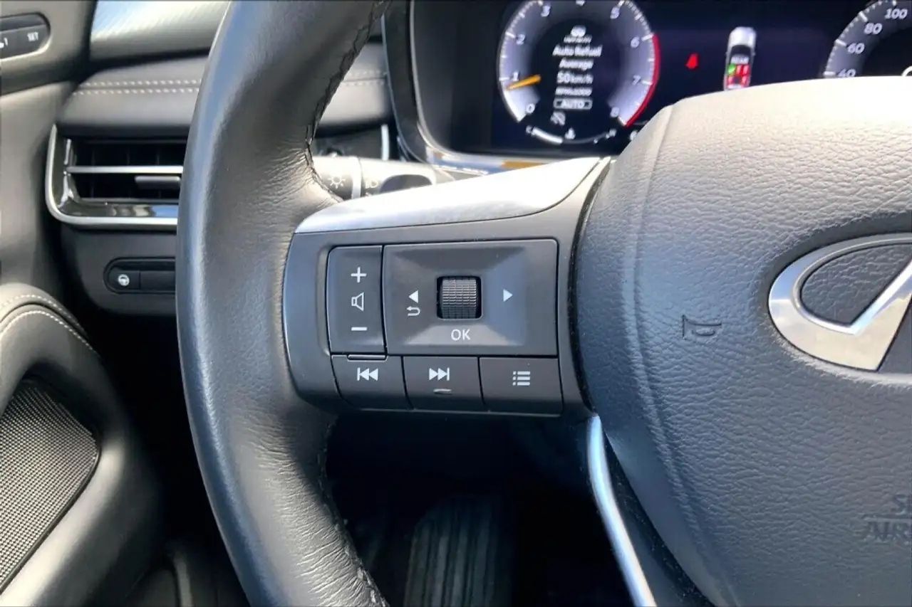 Infiniti QX60 снимка Infiniti QX60