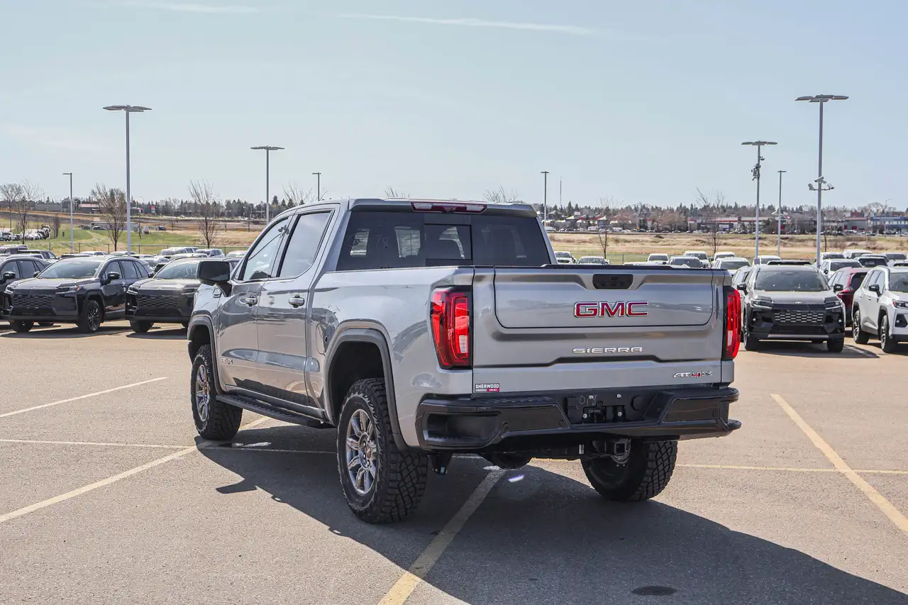 GMC Sierra 1500 photo GMC Sierra 1500