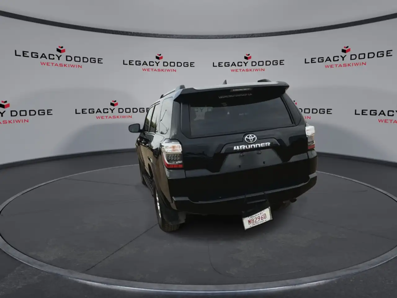 Toyota 4-Runner снимка Toyota 4-Runner
