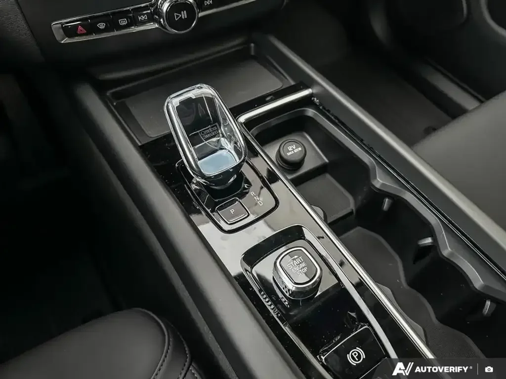 Volvo XC60 photo Volvo XC60