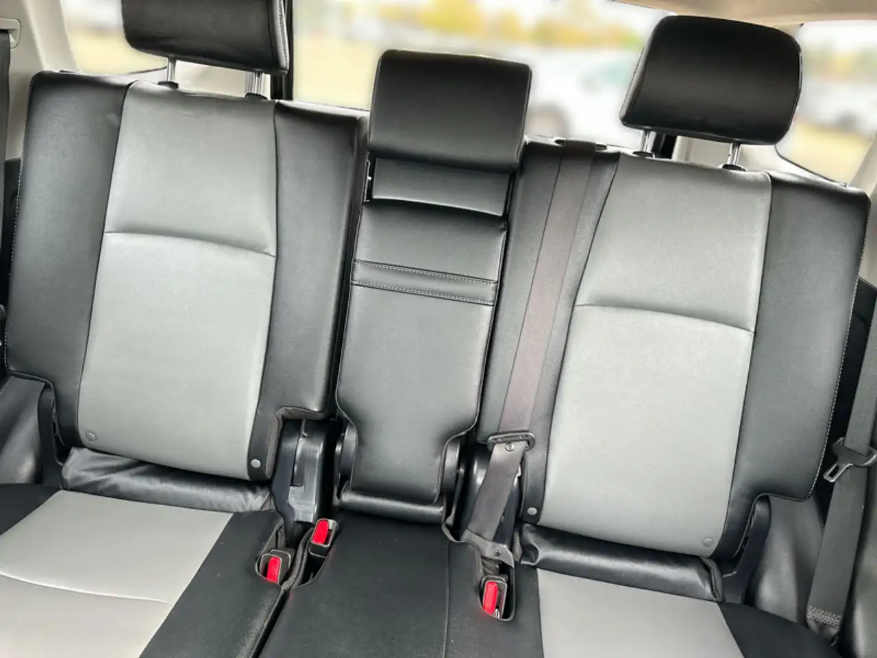 Toyota 4-Runner снимка Toyota 4-Runner