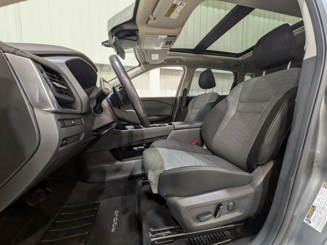 Nissan Rogue fotografie Nissan Rogue