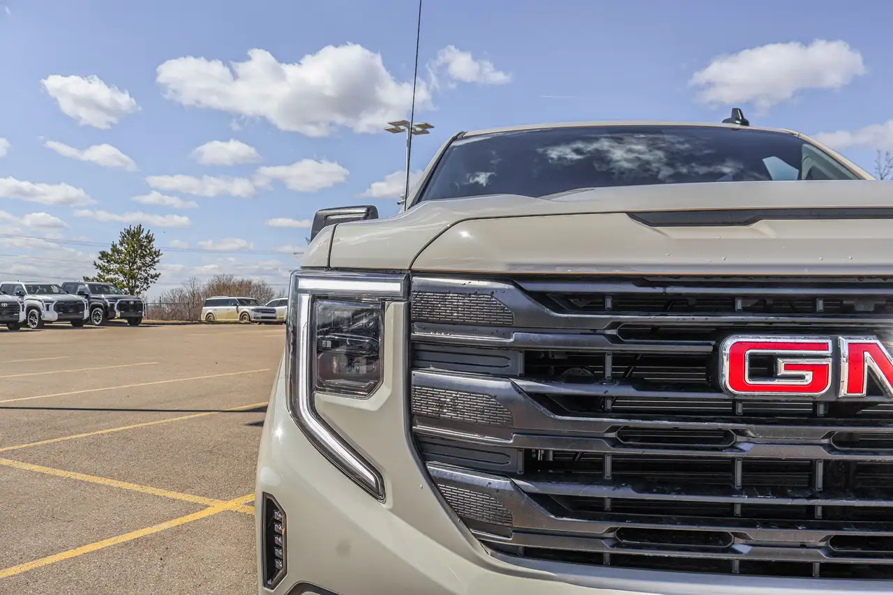 GMC Sierra 1500 снимка GMC Sierra 1500